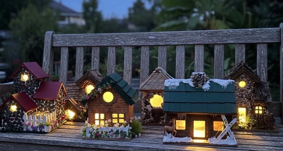 Handmade Winter Log Cabin Birdhouse