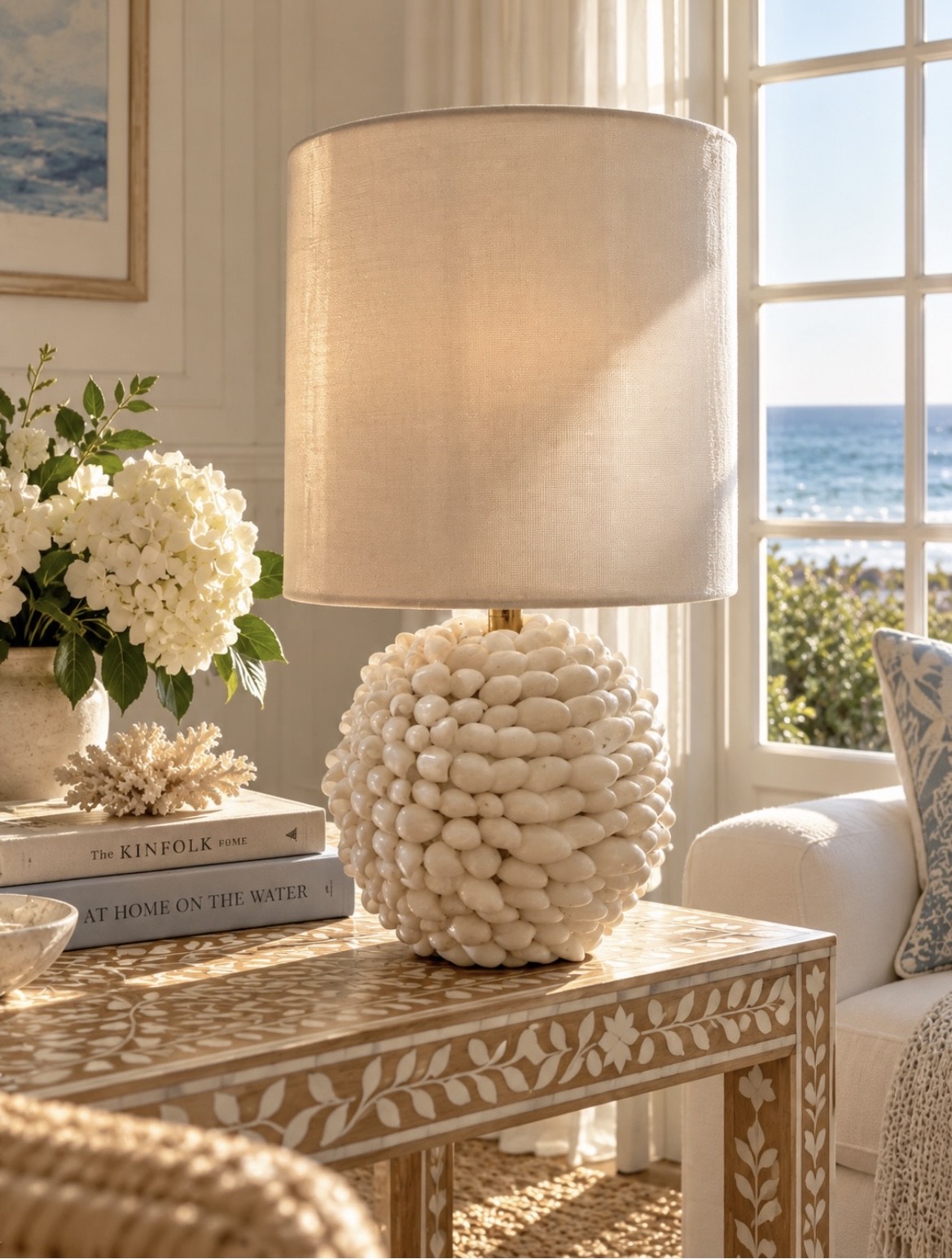 Rounded Seashell Accent Lamp